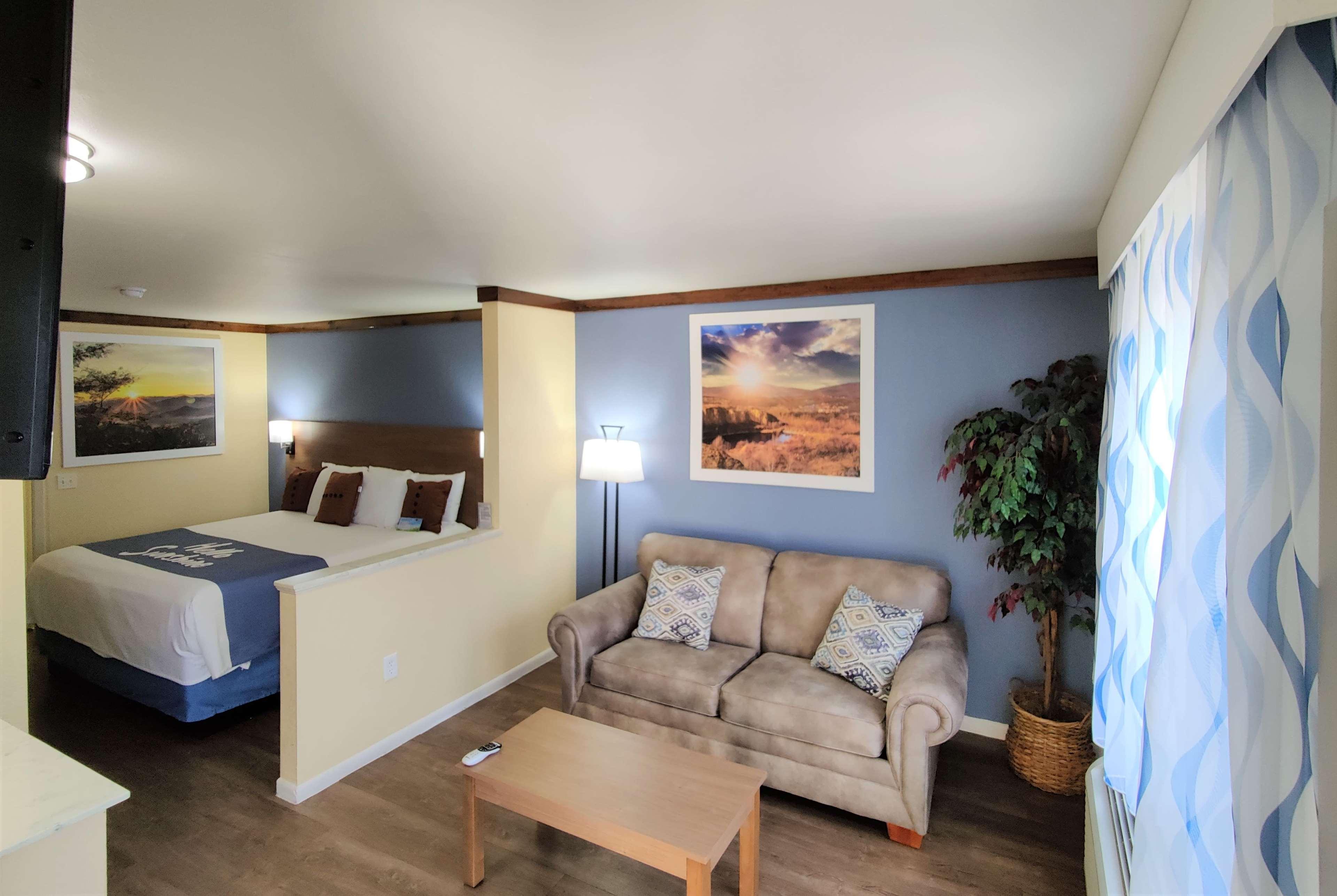 Days Inn By Wyndham Suites Fredericksburg Ngoại thất bức ảnh