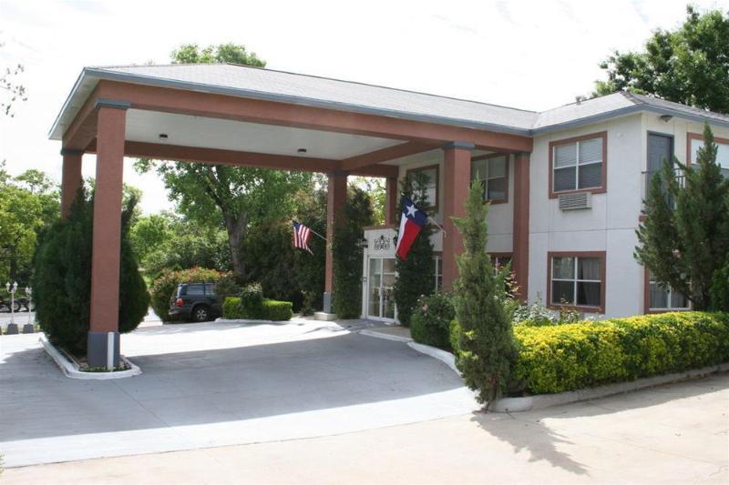 Days Inn By Wyndham Suites Fredericksburg Ngoại thất bức ảnh